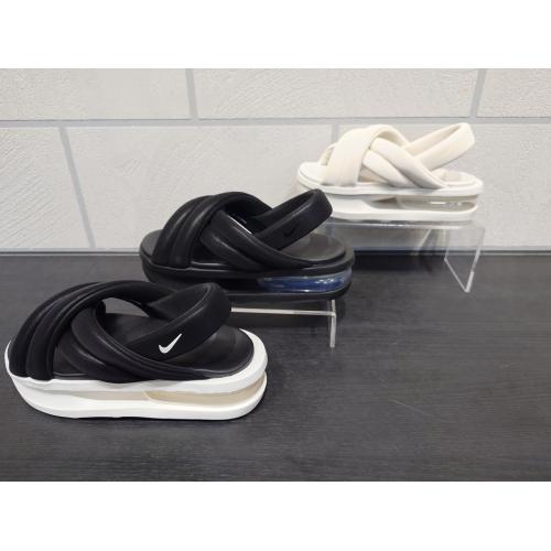 NIKE　AIRMAXサンダルシリーズ！